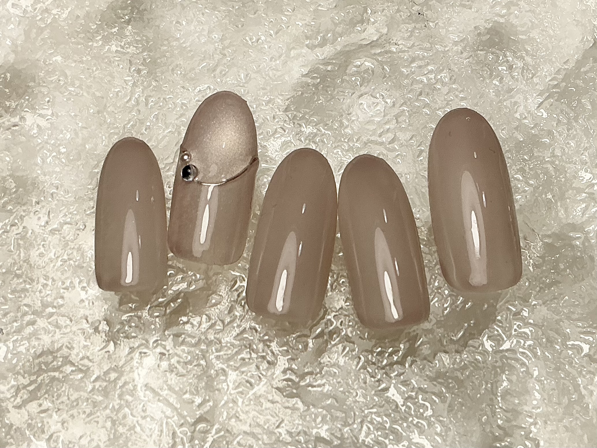 お色の変更不可の画像